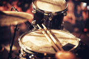 Bateria um instrumento de percussão