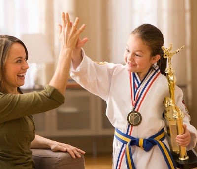 Medalha e troféu, por que usar?